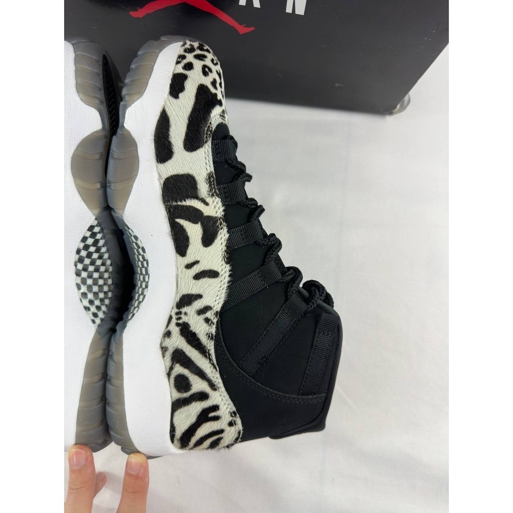 Nike Air Jordan 11 Retro 'Animal Instinct' AR0715-010 Women's Size 10 - Picture 12 of 16